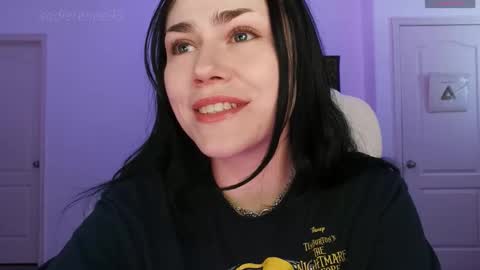 Snapshot of sadierenee96 chatting on October 9, 10:48 pm Sadie Renee  online show from October 9, 10:48 pm