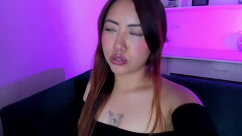 Cami online show from April 18, 7:07 pm