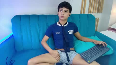 Santi online show from June 9, 2:50 pm