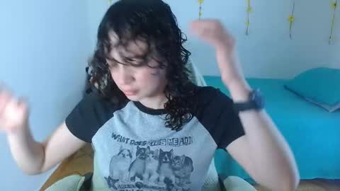 sajecrismas online show from April 2, 8:05 pm