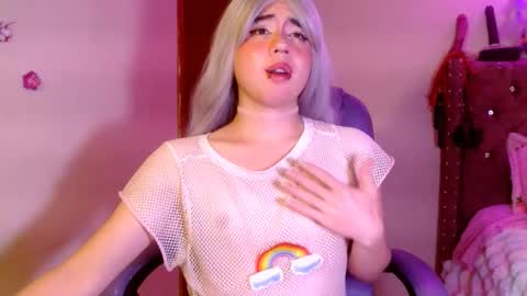 Snapshot of sakuraa_9 chatting on September 20, 4:10 pm saku online show from September 20, 4:10 pm