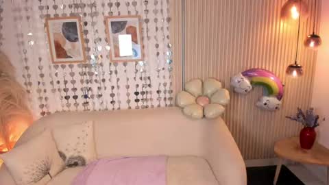 Sally online show from June 20, 9:15 am