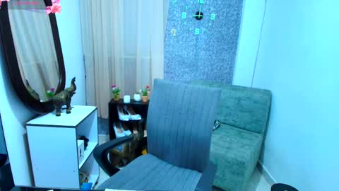 sally_ricci online show from September 23, 2:00 pm