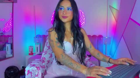 miss Sally online every night from 1am to 8am  Colombia time online show from January 16, 3:10 pm