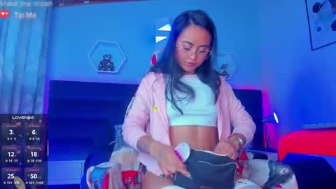 Snapshot of sallybrown_ chatting on October 14, 2:20 pm miss Sally online every night from 1am to 8am  Colombia time online show from October 14, 2:20 pm