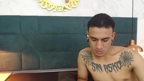 salome_daniel online show from September 29, 8:08 pm