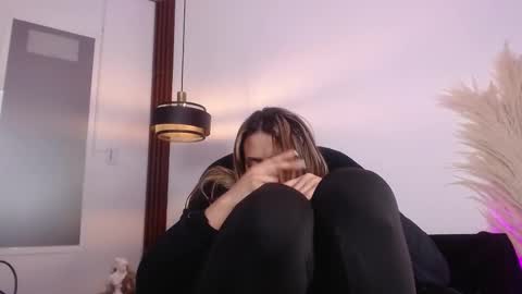 salome_drasin online show from September 20, 8:17 am