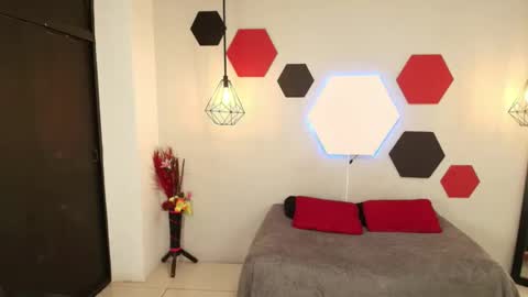 martina online show from March 9, 7:45 am