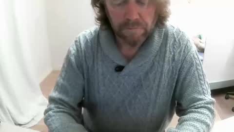 Saltimbanquier  Salt  ou  Banquier  online show from December 17, 7:26 pm