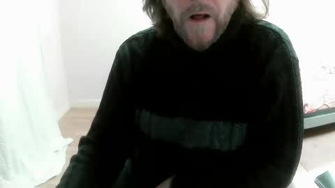 Saltimbanquier  Salt  ou  Banquier  online show from March 7, 8:13 am