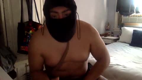 salvpapi online show from May 15, 1:40 pm