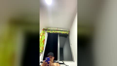 sam544469 online show from May 15, 5:05 am