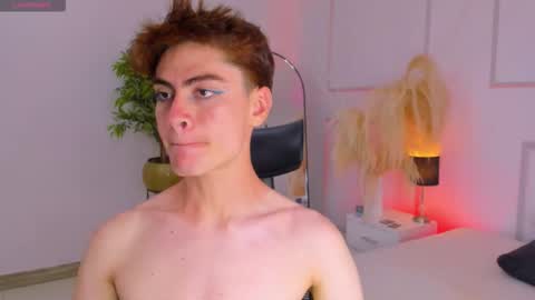 Sam Clark online show from December 2, 4:53 am