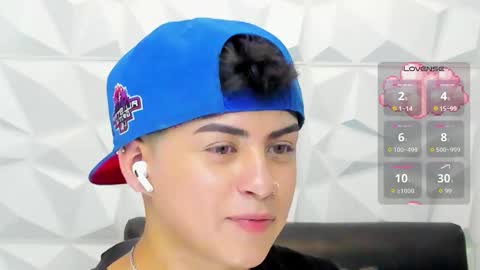 Sam online show from November 22, 3:43 pm