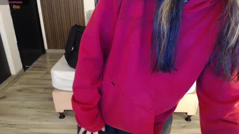 SAM MANSON online show from April 20, 12:19 pm