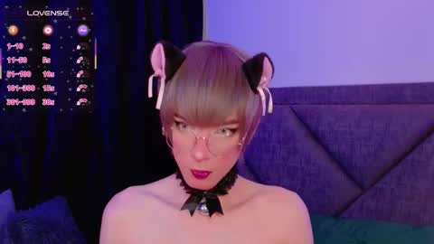 Snapshot of sam_russo chatting on September 13, 8:28 am Sam online show from September 13, 8:28 am