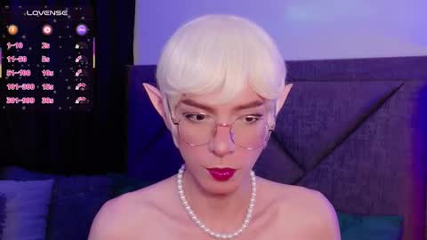 Snapshot of sam_russo chatting on September 12, 8:27 am Sam online show from September 12, 8:27 am