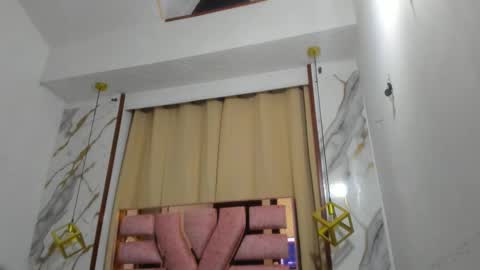 samaelandlilitt online show from November 13, 9:23 am