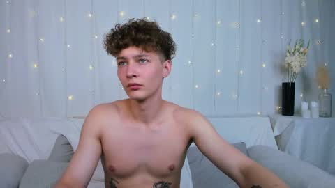 Sam online show from September 17, 2:09 pm