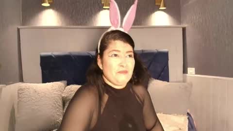 samanthasyedx online show from April 4, 3:35 am