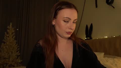 Goddess Samantha Vixen online show from December 9, 6:14 pm