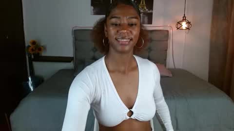 Snapshot of samara_roxx chatting on October 23, 2:13 am samara_roxx online show from October 23, 2:13 am