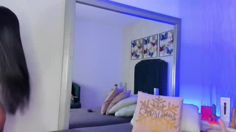 Samara Warren online show from December 5, 3:10 pm