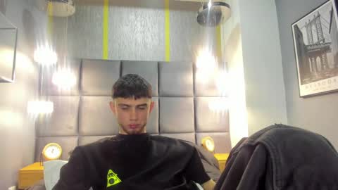 Sam  online show from December 24, 6:06 pm