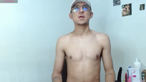 Snapshot of samfox_ chatting on January 17, 2:08 am SAM online show from January 17, 2:08 am