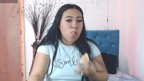 sami_cutte online show from February 20, 8:22 pm