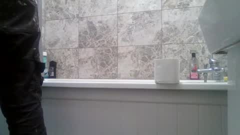 samiam381653 online show from October 10, 3:40 pm