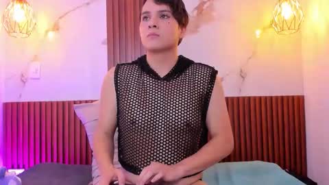 Sam online show from November 4, 2:57 am