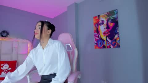 Sammy Rose online show from December 14, 8:15 pm