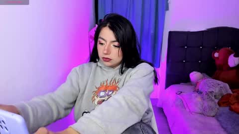 Samantha online show from May 10, 7:04 am