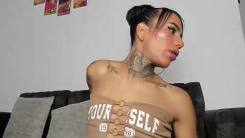 sammy_exotic online show from December 3, 8:37 am