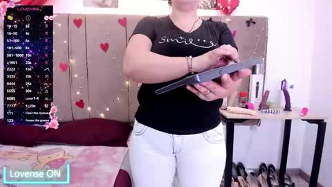  Sammy  online show from February 17, 1:26 am