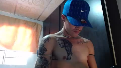 sammy model independiente online show from April 4, 1:40 pm