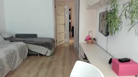 Sam online show from October 16, 9:20 am