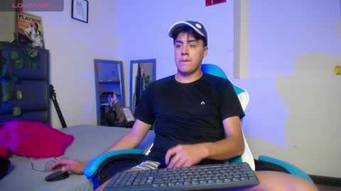 samuel_dark online show from April 21, 12:25 am