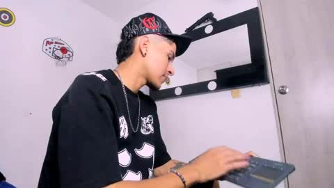   online show from April 15, 2:26 am