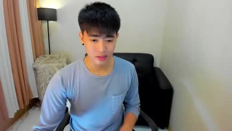 Sam online show from December 19, 6:45 pm