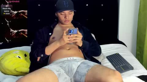 Samuel online show from March 4, 3:53 pm