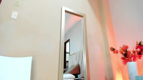 Sam Vega online show from April 9, 6:19 am