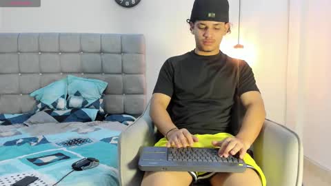 samxx_muscle online show from September 10, 1:45 pm