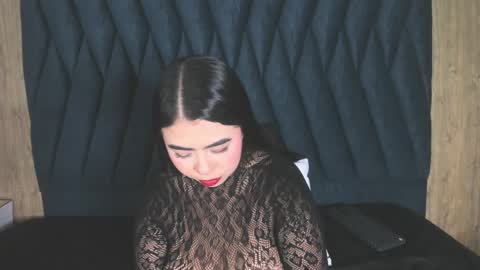 S A M Y  G R E Y  online show from November 7, 3:09 am