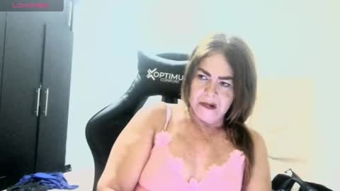 Sanddi  online show from May 24, 1:46 am