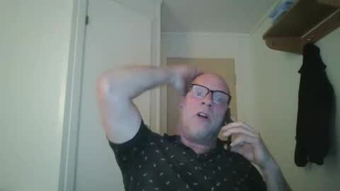 sandnesrune523 online show from January 15, 2:04 pm