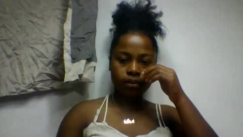sandraalyd online show from July 15, 11:04 am