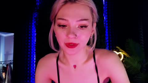 Sandy  online show from January 15, 4:15 am