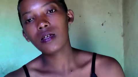 sandrine718 online show from February 9, 6:39 am